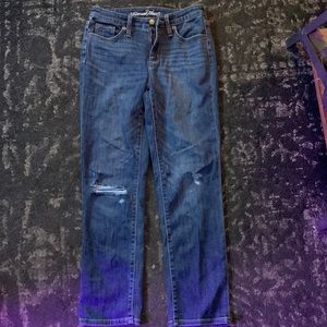 Distressed Straight leg blue jeans
